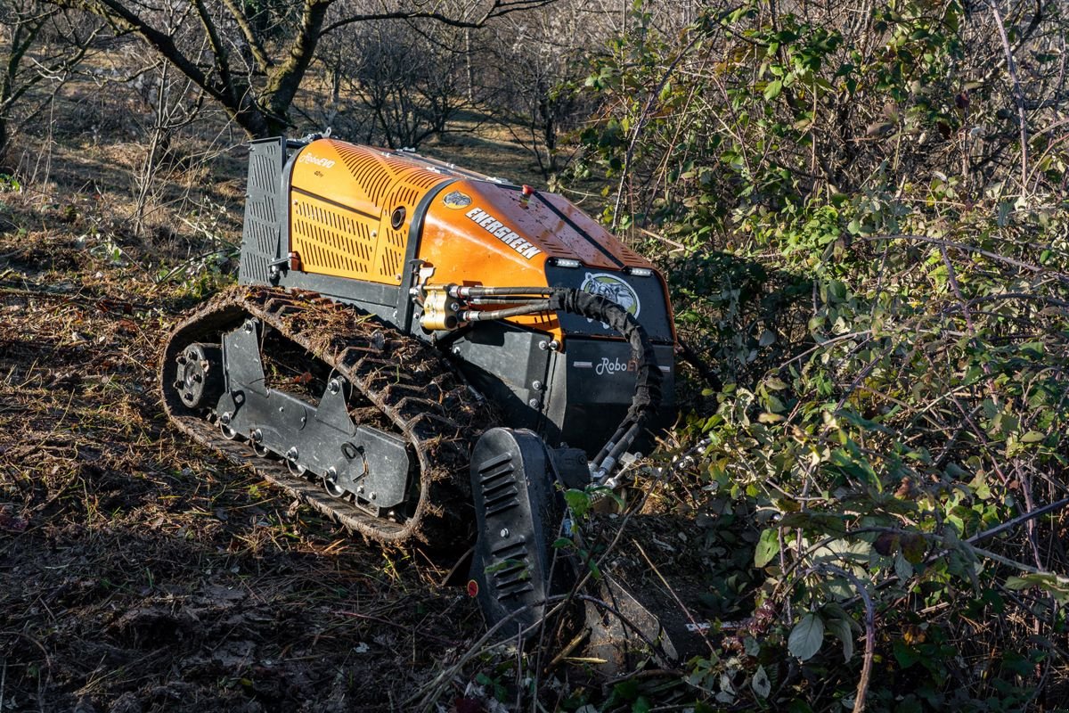 Motormäher of the type Energreen RoboEVO | Ferngesteuerter Geräteträger, Gebrauchtmaschine in Krustetten (Picture 1)